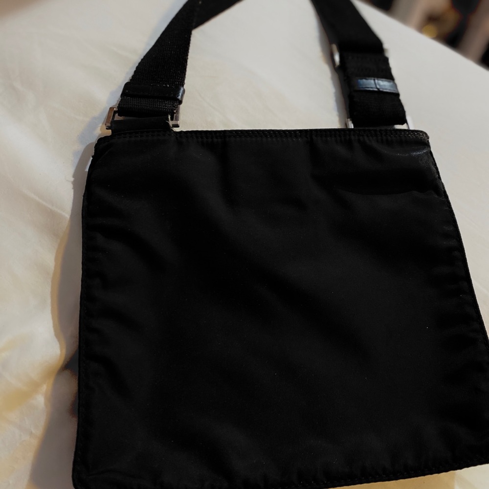 AUTHENTIC Prada crossbody bag - Picture 5 of 6